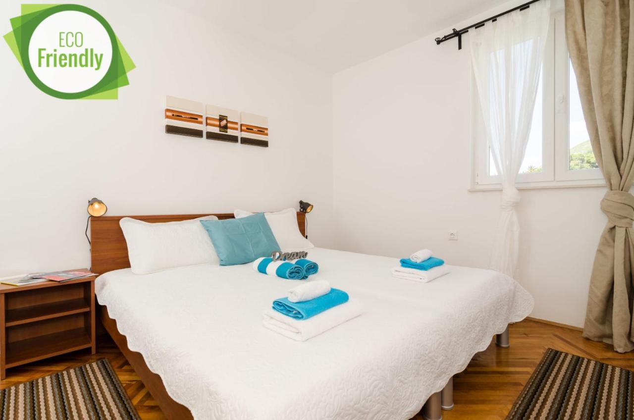Nives Central Lodge Ragusa Esterno foto